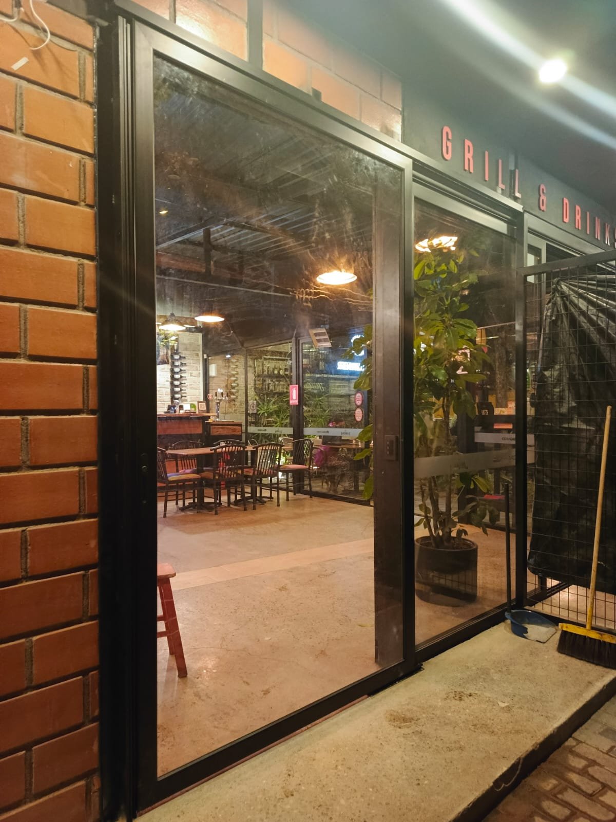 Instalación de vidrio templado