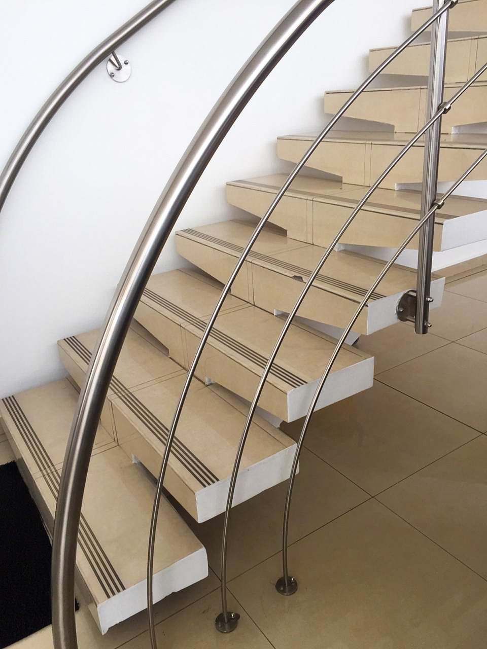 Pasamanos en aluminio