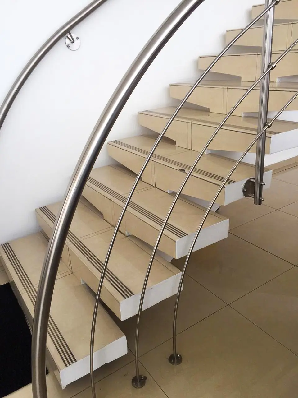 Pasamanos en aluminio